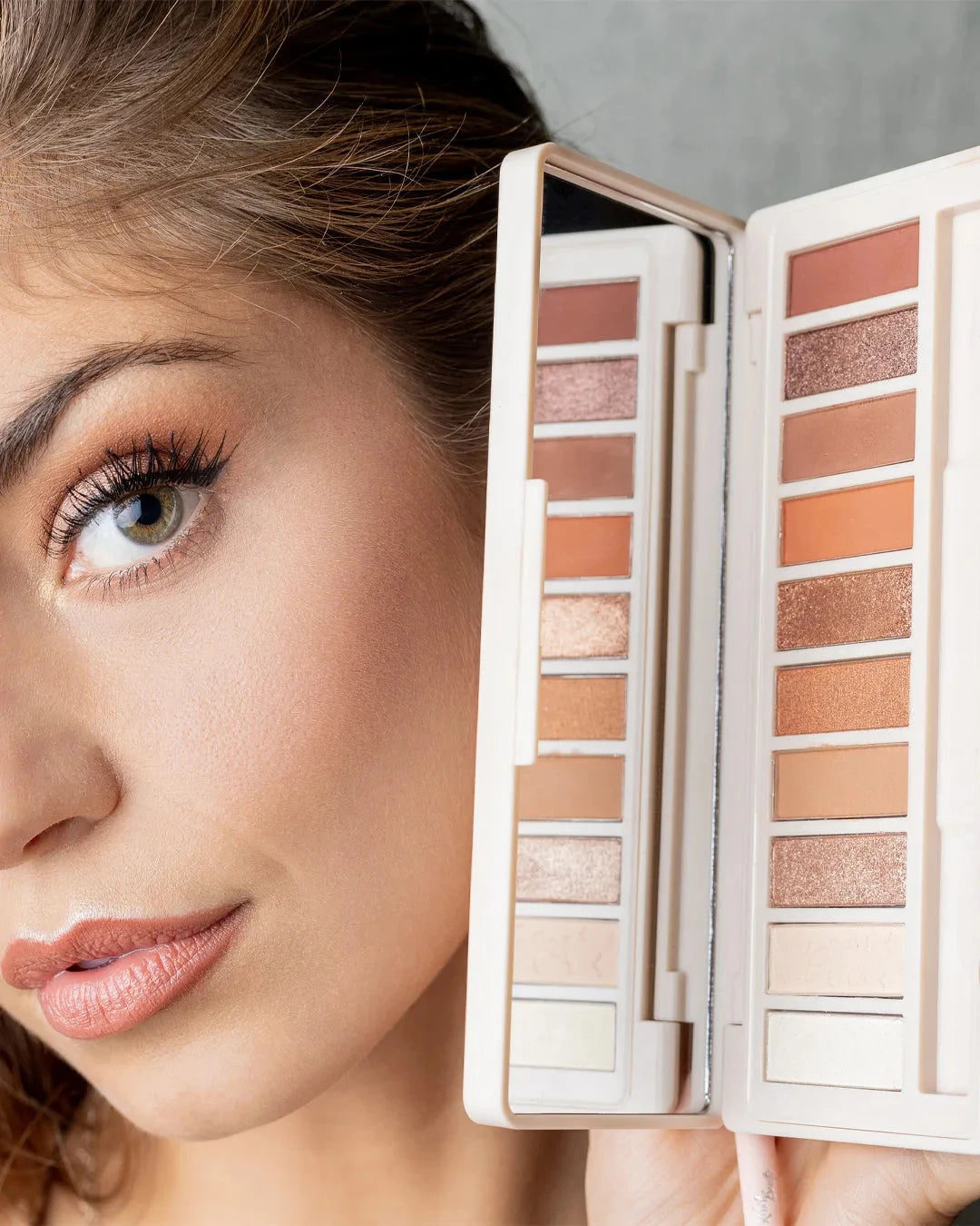 Paleta de Sombras Once Upon a Time™ - Rebel